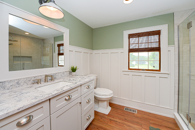 hall bathroom in mickleton nj